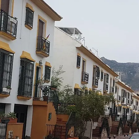 Homestay Excelente Habitacion En Bonita Y Tranquila Casa En Pueblo Benalmadena